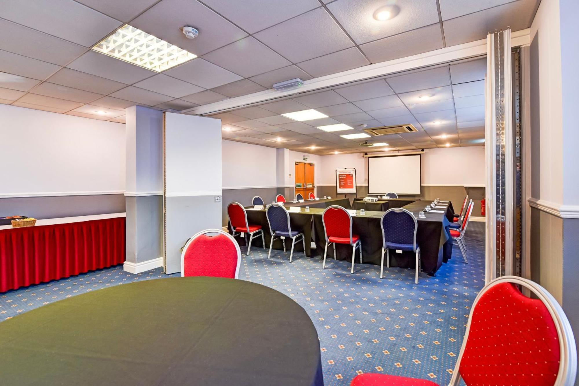 Aston Court Centre By Belvilla