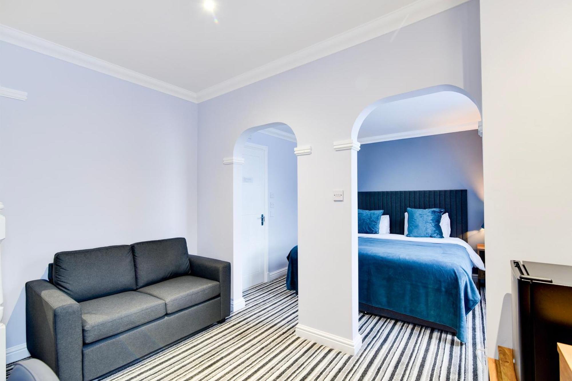 Aston Court Centre By Belvilla 3*