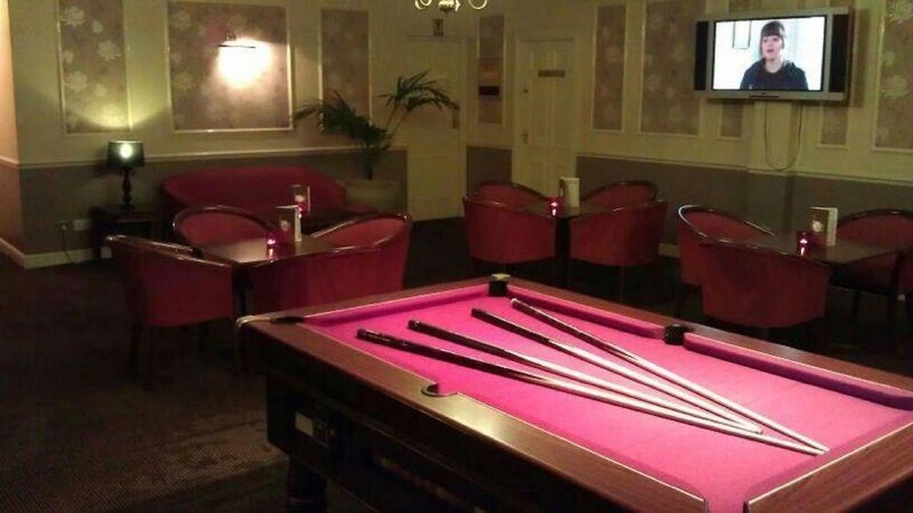 Hotel Aston Court Centre By Belvilla 3*